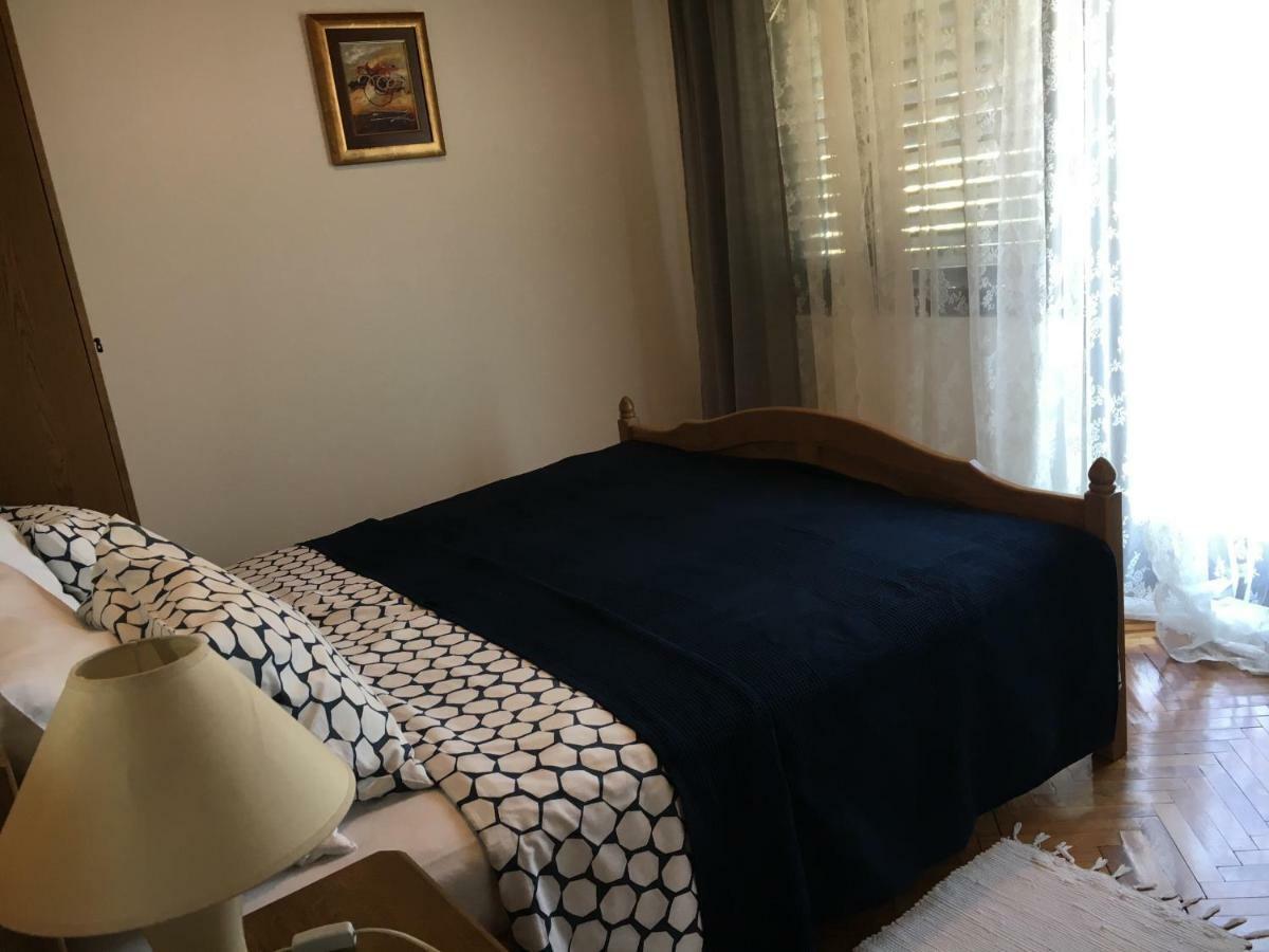 Apartman Ankica วีร์ ภายนอก รูปภาพ